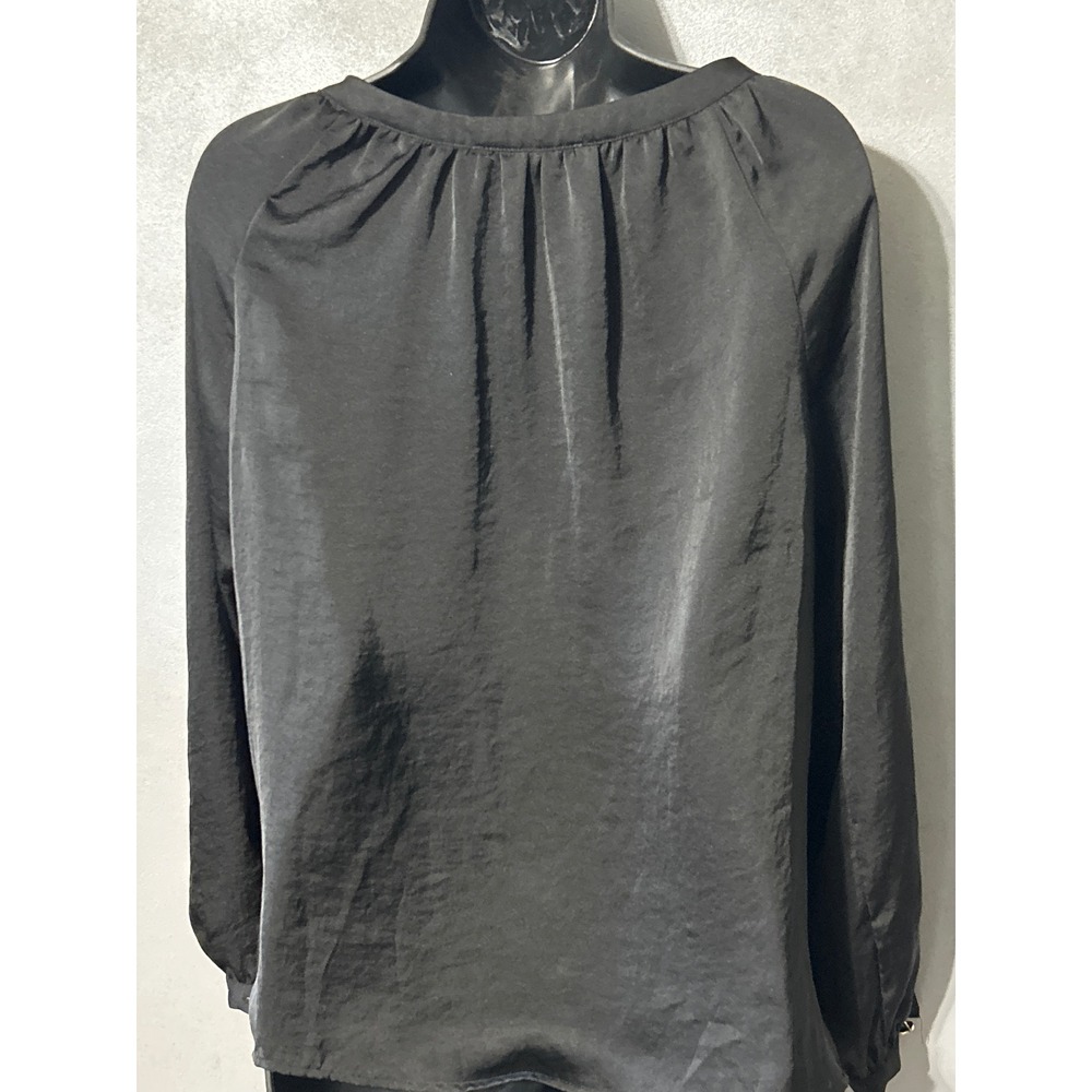 Michael Kors Black Long Sleeve Pleated Scoop Neck Blouse Gold Button‎ Size 4 - Picture 4 of 6